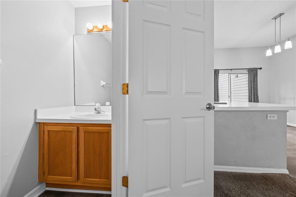 For Sale: $195,000 (2 beds, 2 baths, 1400 Square Feet)