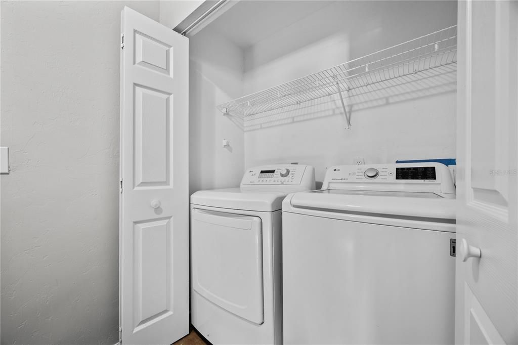 For Sale: $195,000 (2 beds, 2 baths, 1400 Square Feet)