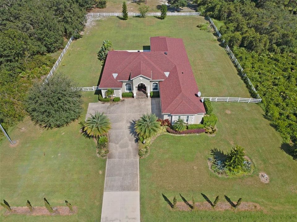 Recently Sold: $700,000 (4 beds, 3 baths, 3612 Square Feet)