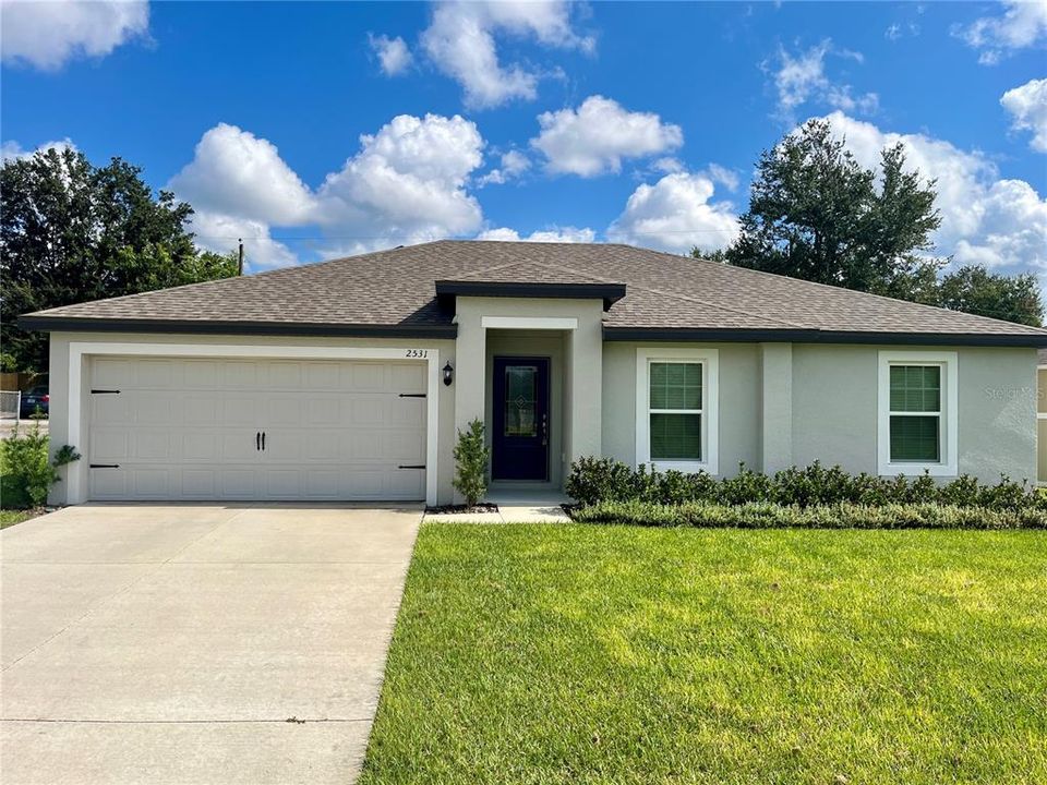 For Rent: $1,900 (3 beds, 2 baths, 1270 Square Feet)