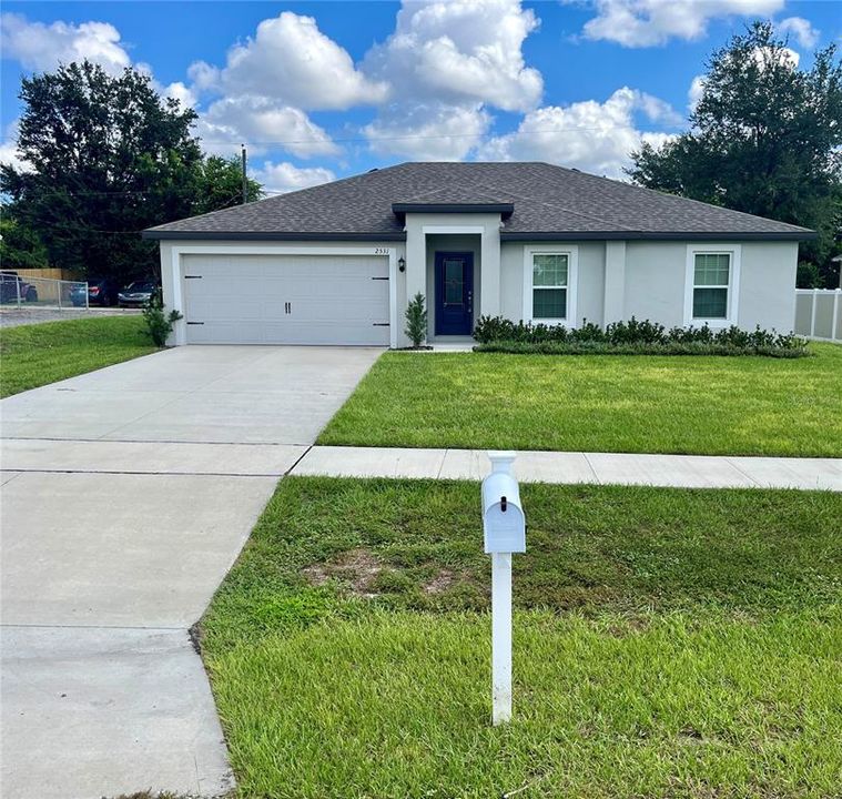 For Rent: $1,900 (3 beds, 2 baths, 1270 Square Feet)