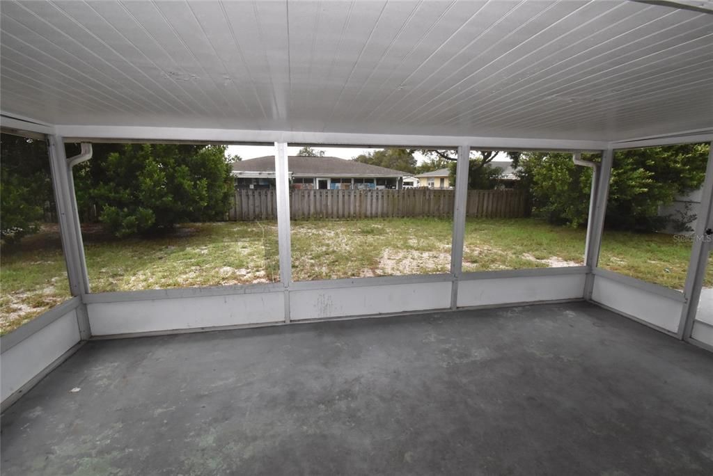 Active With Contract: $1,650 (3 beds, 2 baths, 1308 Square Feet)