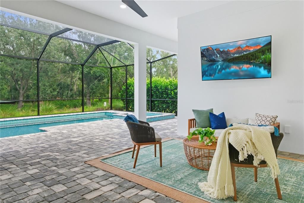 合同活跃: $1,290,000 (3 贝兹, 3 浴室, 2667 平方英尺)