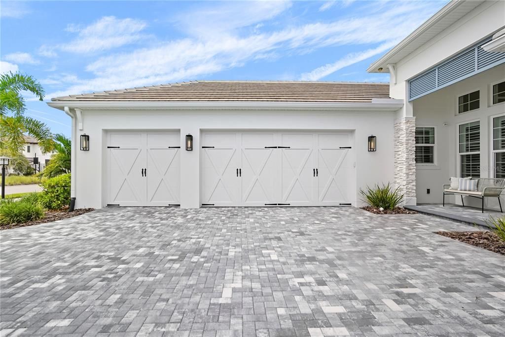 合同活跃: $1,290,000 (3 贝兹, 3 浴室, 2667 平方英尺)