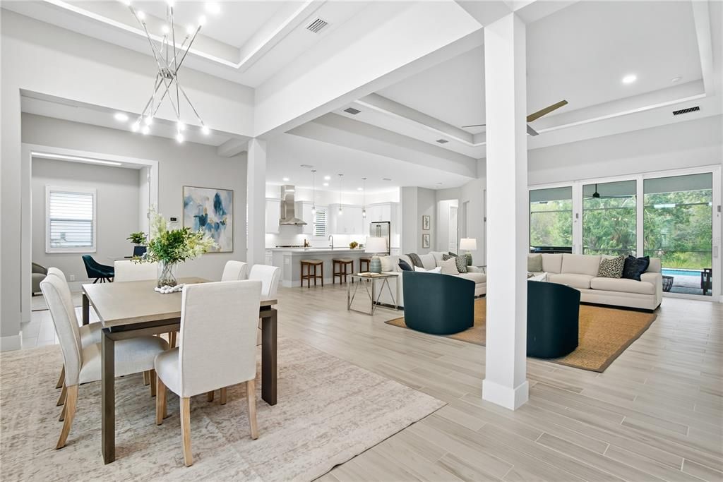 合同活跃: $1,290,000 (3 贝兹, 3 浴室, 2667 平方英尺)