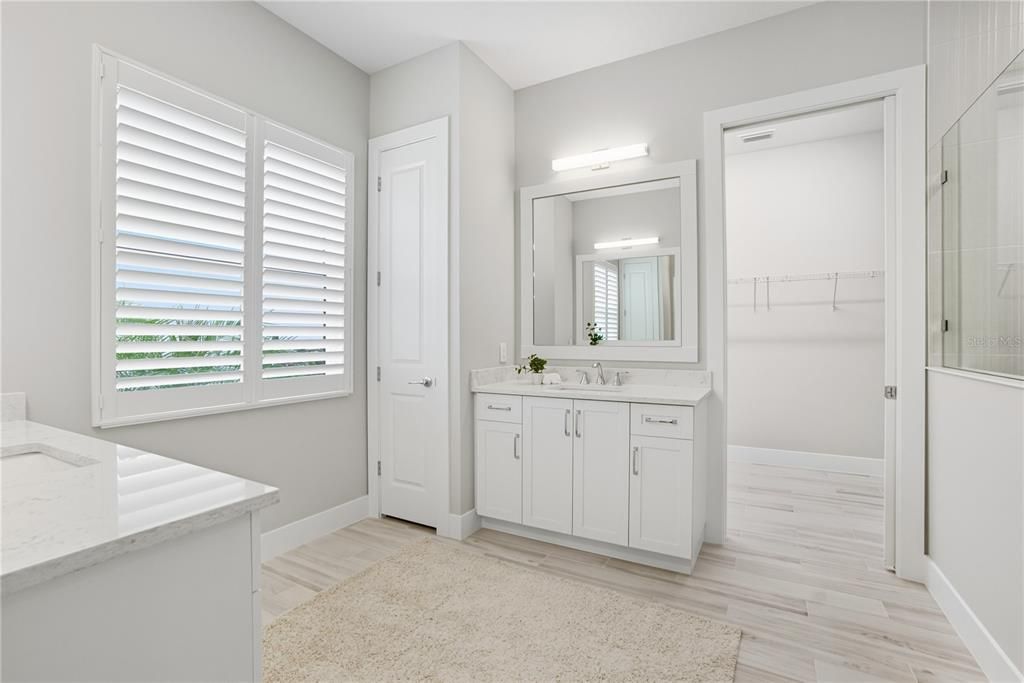 合同活跃: $1,290,000 (3 贝兹, 3 浴室, 2667 平方英尺)