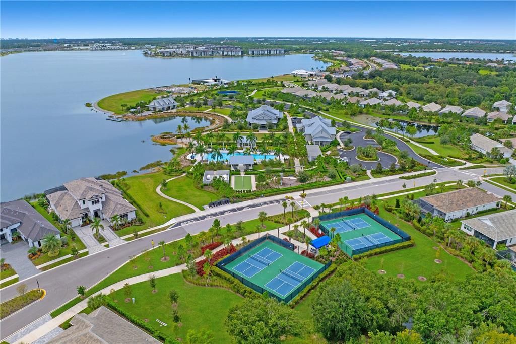 合同活跃: $1,290,000 (3 贝兹, 3 浴室, 2667 平方英尺)