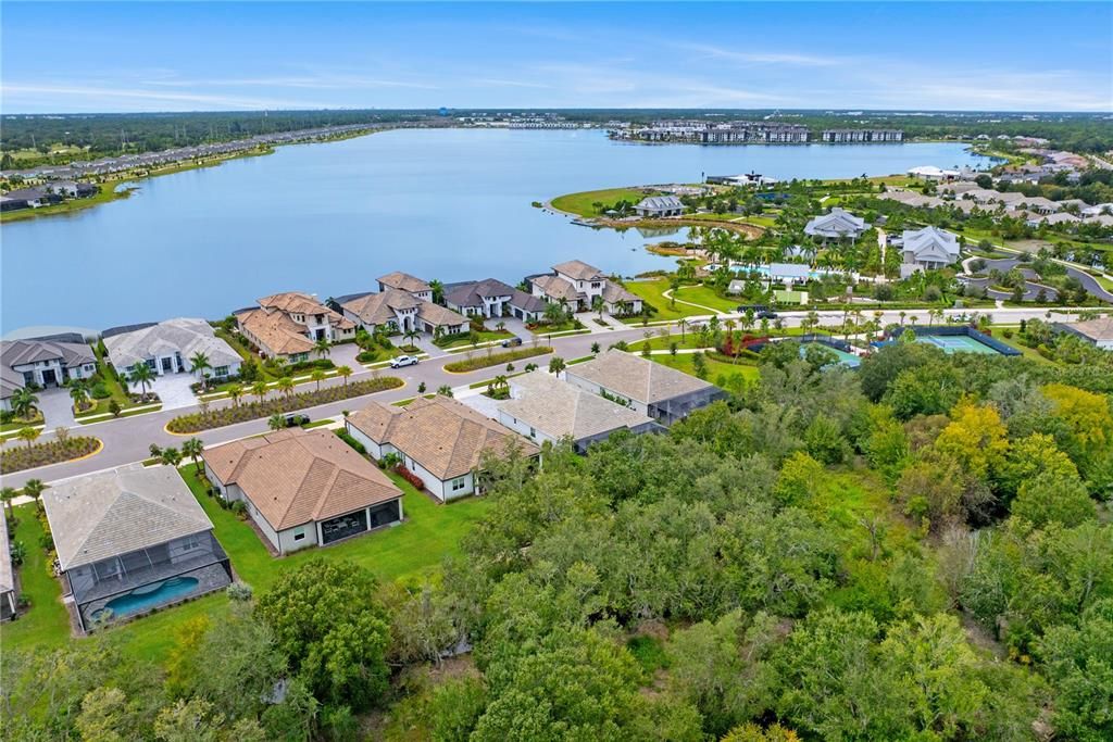 合同活跃: $1,290,000 (3 贝兹, 3 浴室, 2667 平方英尺)