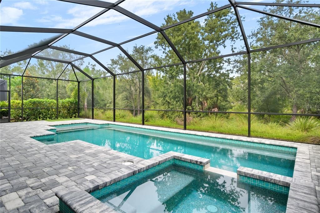 合同活跃: $1,290,000 (3 贝兹, 3 浴室, 2667 平方英尺)