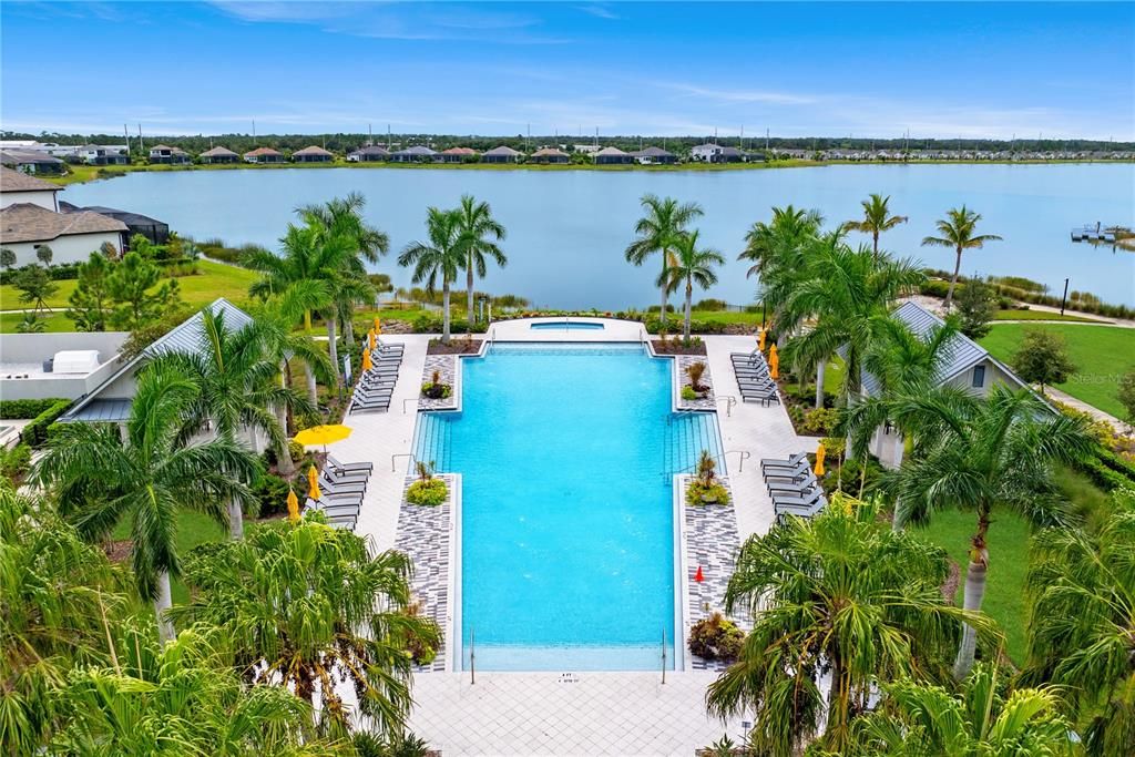 合同活跃: $1,290,000 (3 贝兹, 3 浴室, 2667 平方英尺)