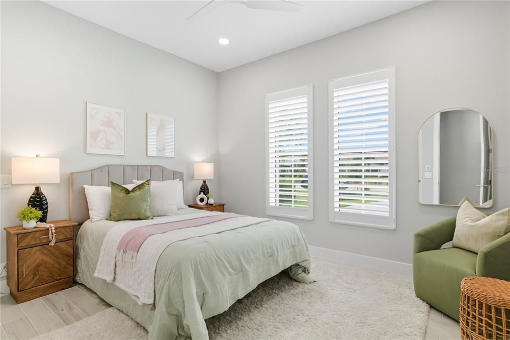 合同活跃: $1,290,000 (3 贝兹, 3 浴室, 2667 平方英尺)