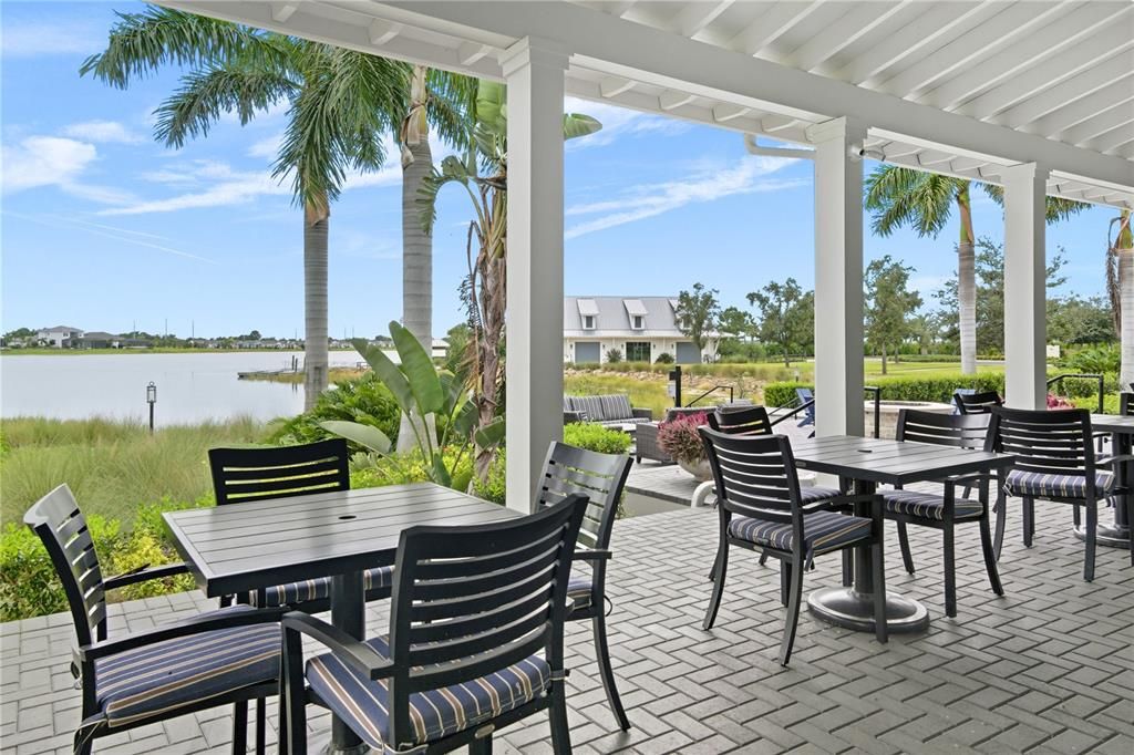 合同活跃: $1,290,000 (3 贝兹, 3 浴室, 2667 平方英尺)