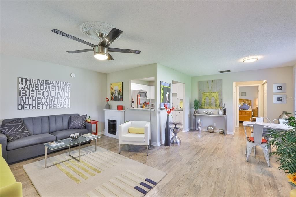 Active With Contract: $125,000 (1 beds, 1 baths, 820 Square Feet)