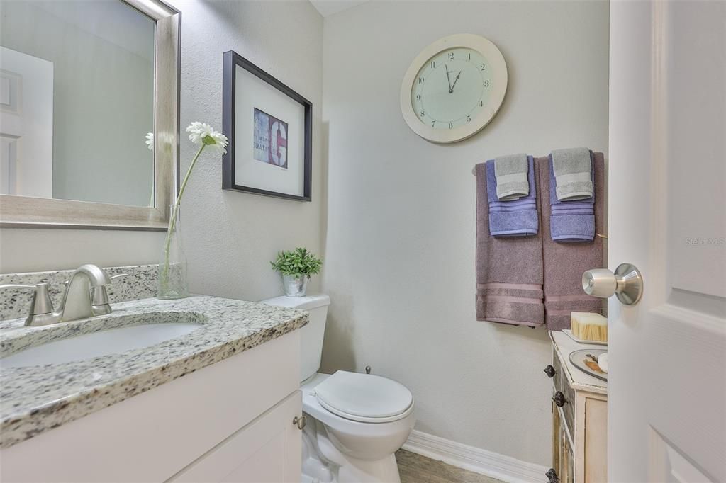 Active With Contract: $125,000 (1 beds, 1 baths, 820 Square Feet)