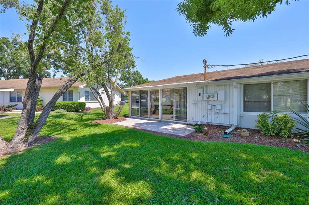 Active With Contract: $125,000 (1 beds, 1 baths, 820 Square Feet)