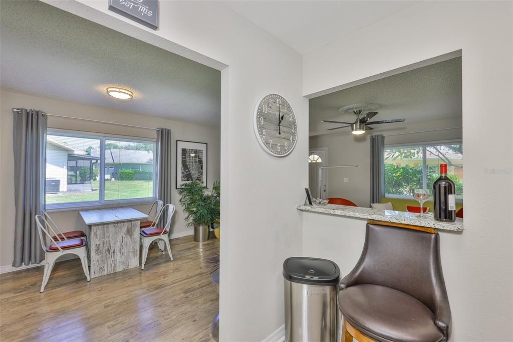Active With Contract: $125,000 (1 beds, 1 baths, 820 Square Feet)