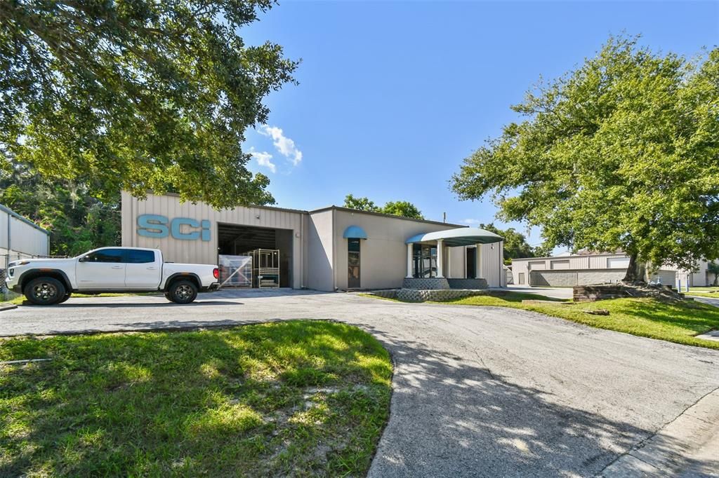 合同活跃: $2,500,000 (0 贝兹, 0 浴室, 12010 平方英尺)