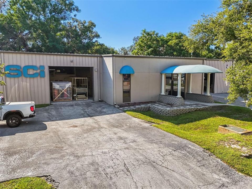 合同活跃: $2,500,000 (0 贝兹, 0 浴室, 12010 平方英尺)