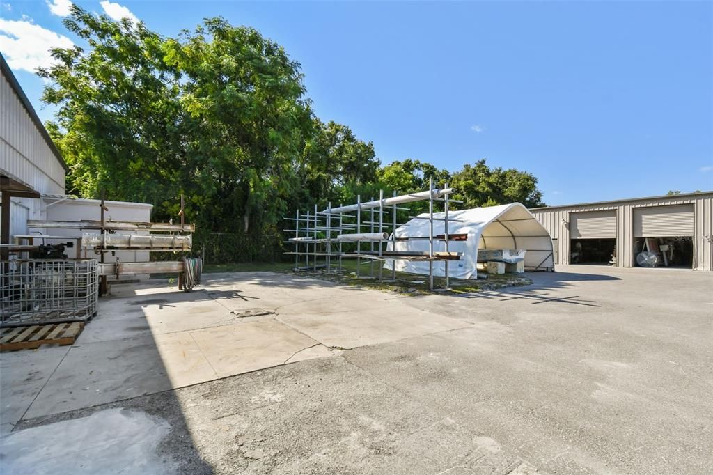 合同活跃: $2,500,000 (0 贝兹, 0 浴室, 12010 平方英尺)