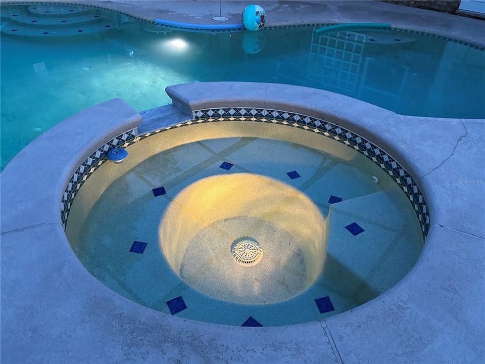 En Venta: $259,000 (3 camas, 2 baños, 1275 Pies cuadrados)