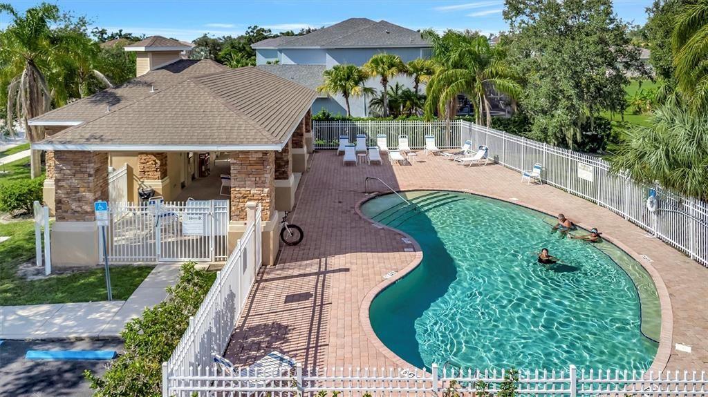 For Rent: $2,885 (4 beds, 2 baths, 2266 Square Feet)