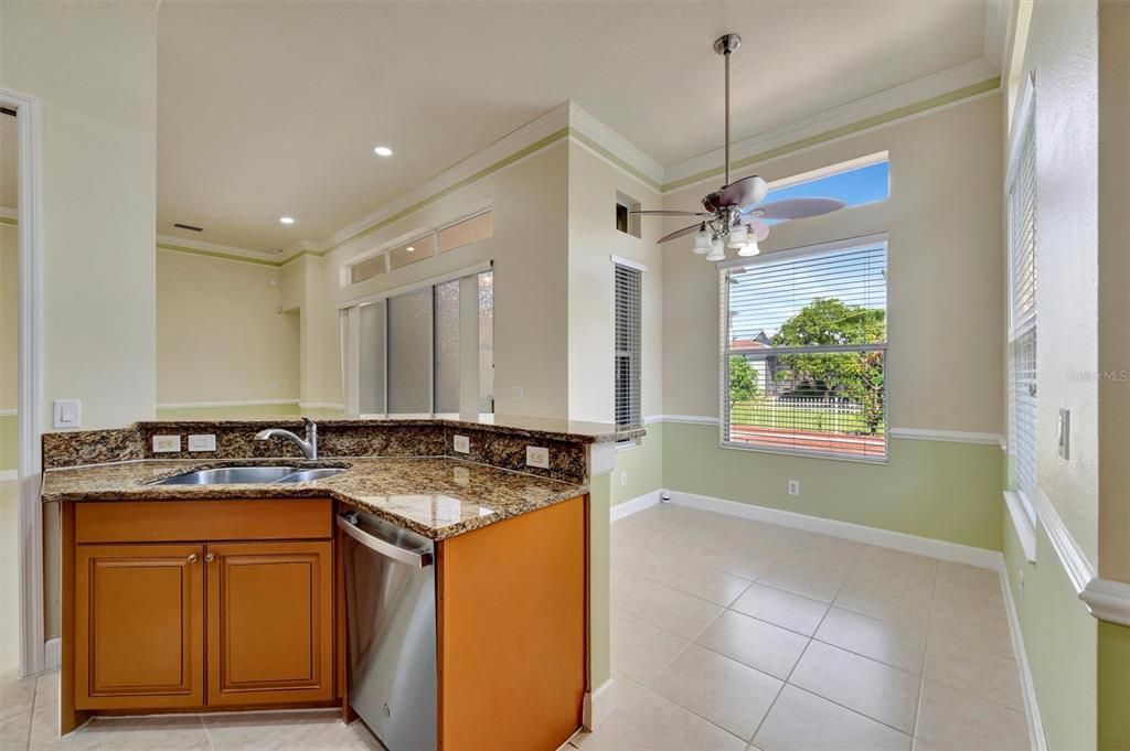 For Rent: $2,885 (4 beds, 2 baths, 2266 Square Feet)