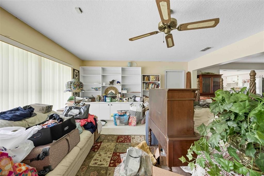 Active With Contract: $175,000 (2 beds, 2 baths, 2055 Square Feet)