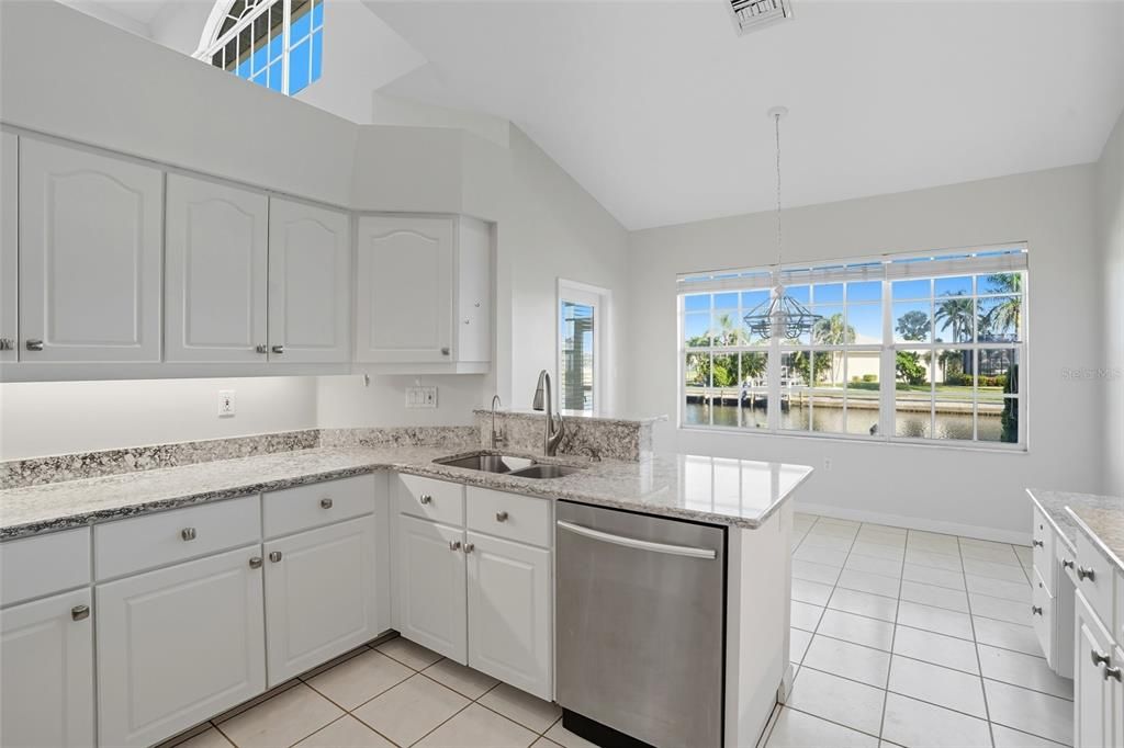 Active With Contract: $419,000 (3 beds, 2 baths, 2224 Square Feet)