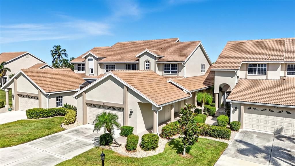 Active With Contract: $419,000 (3 beds, 2 baths, 2224 Square Feet)