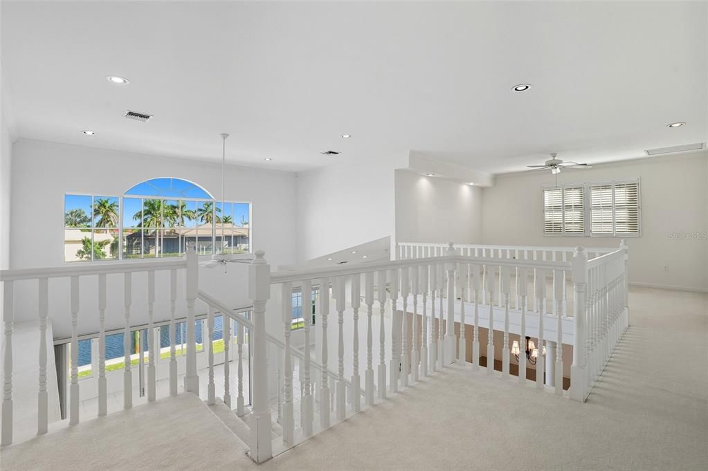 Active With Contract: $419,000 (3 beds, 2 baths, 2224 Square Feet)