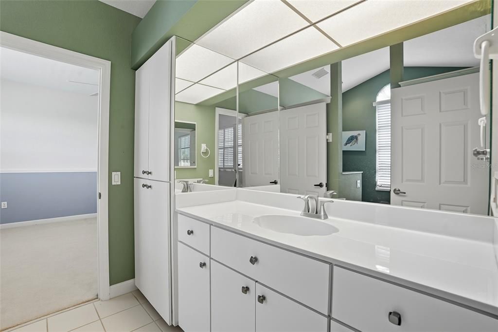 Active With Contract: $419,000 (3 beds, 2 baths, 2224 Square Feet)