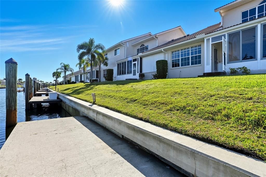 Active With Contract: $419,000 (3 beds, 2 baths, 2224 Square Feet)