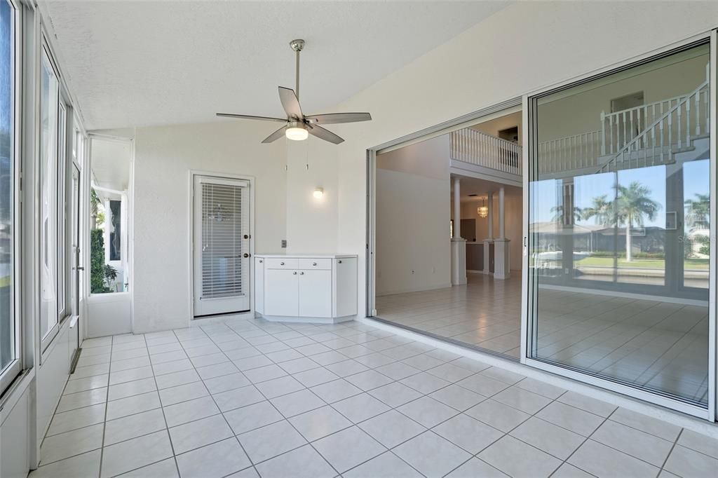 Active With Contract: $419,000 (3 beds, 2 baths, 2224 Square Feet)