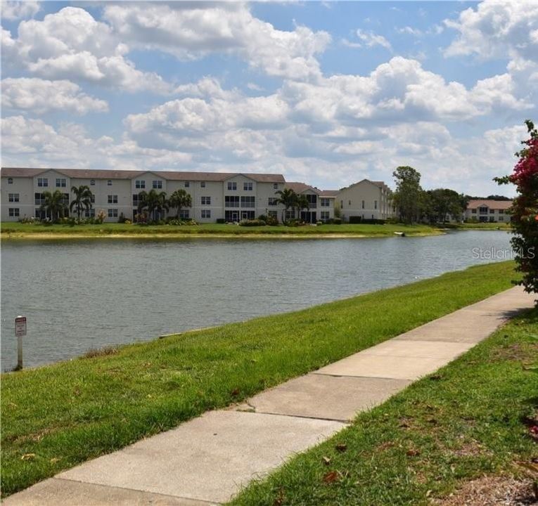 Active With Contract: $2,000 (3 beds, 2 baths, 1272 Square Feet)