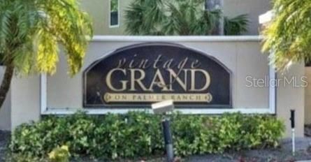 Active With Contract: $2,000 (3 beds, 2 baths, 1272 Square Feet)