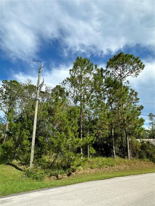 На продажу: $78,000 (0.26 acres)