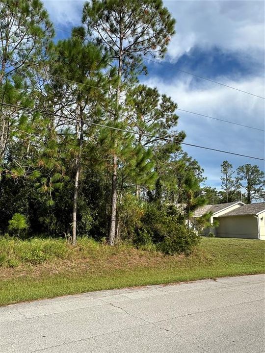 На продажу: $78,000 (0.26 acres)