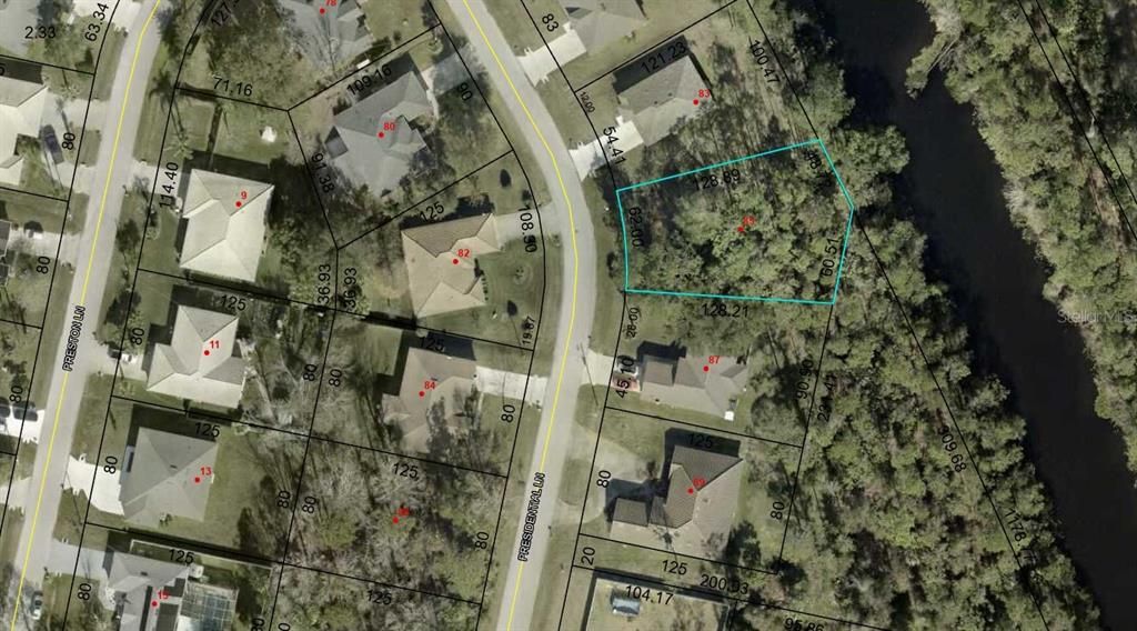 На продажу: $78,000 (0.26 acres)