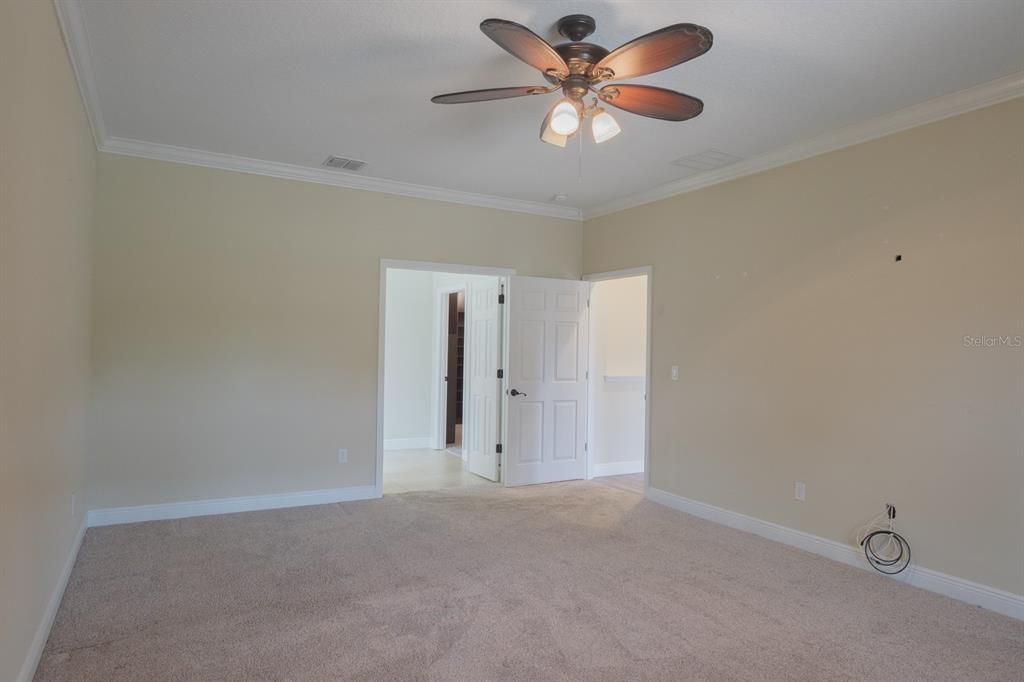 En Venta: $1,324,900 (5 camas, 4 baños, 3945 Pies cuadrados)