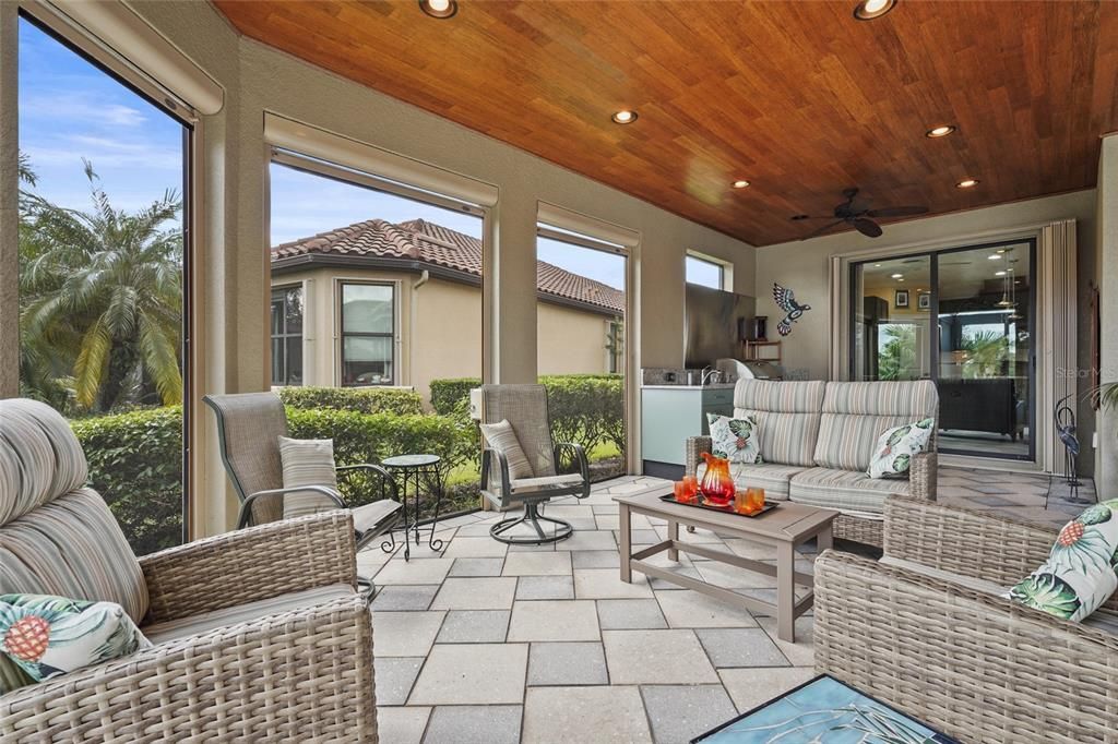 Active With Contract: $740,000 (3 beds, 3 baths, 2275 Square Feet)