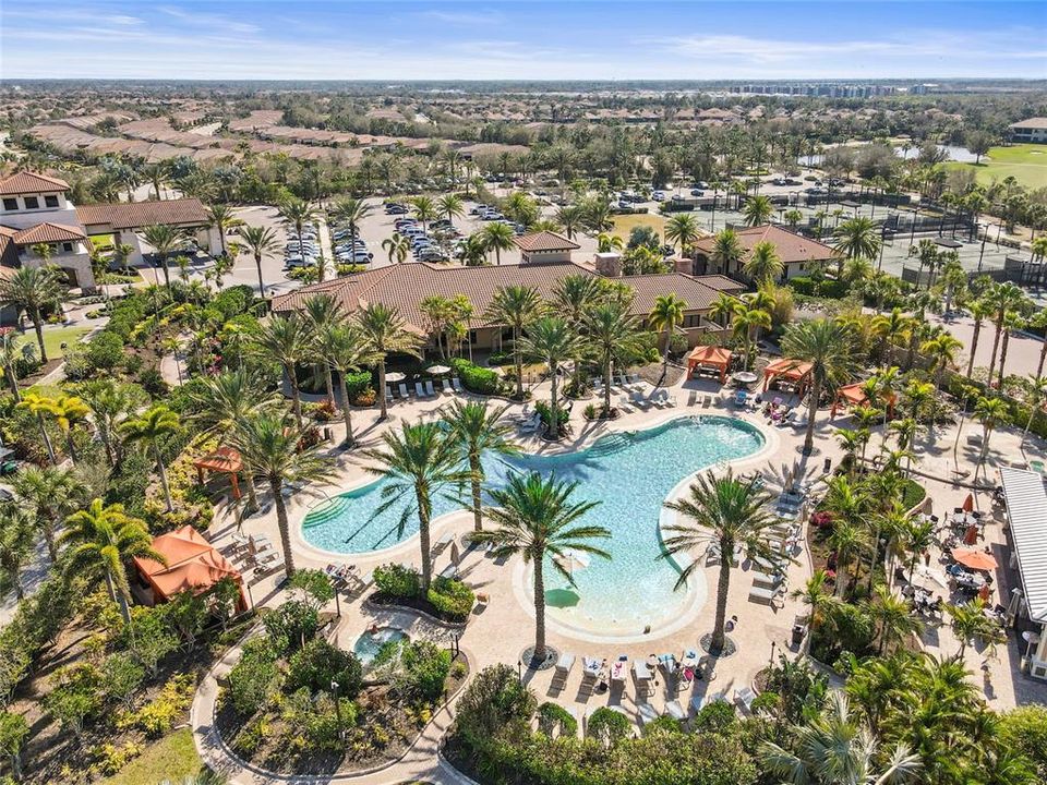 Active With Contract: $740,000 (3 beds, 3 baths, 2275 Square Feet)