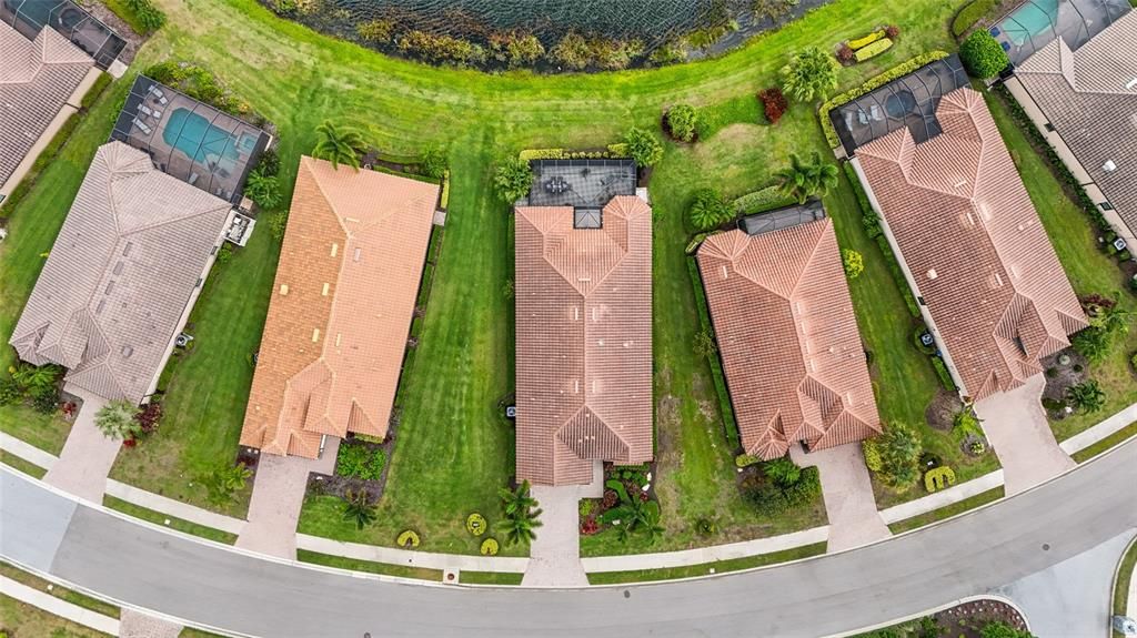 Active With Contract: $740,000 (3 beds, 3 baths, 2275 Square Feet)