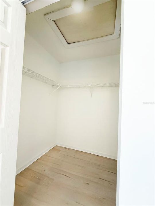 待售: $330,000 (2 贝兹, 2 浴室, 1152 平方英尺)