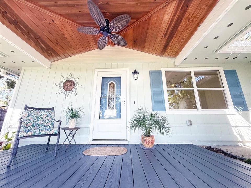 待售: $330,000 (2 贝兹, 2 浴室, 1152 平方英尺)