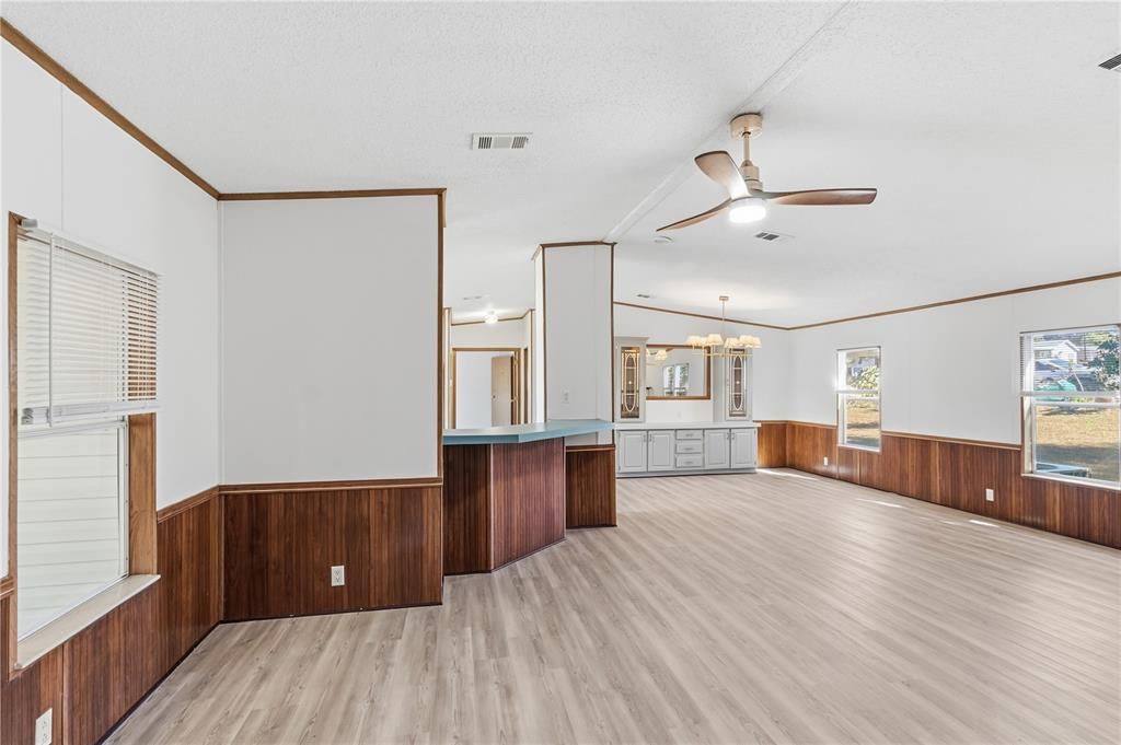 En Venta: $175,950 (3 camas, 2 baños, 1620 Pies cuadrados)