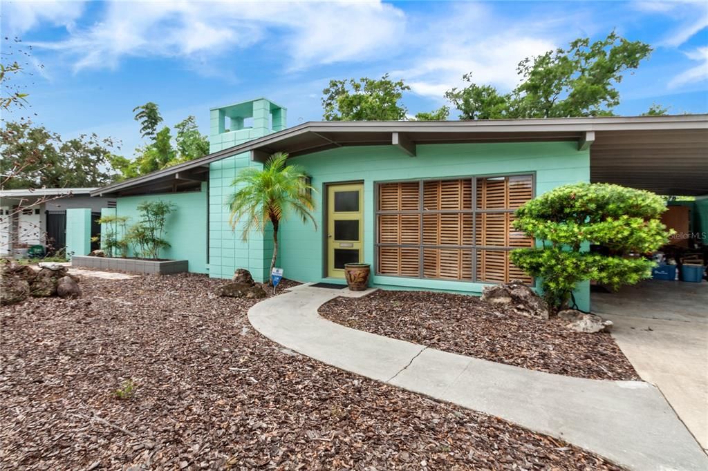 待售: $599,900 (1 贝兹, 1 浴室, 1251 平方英尺)