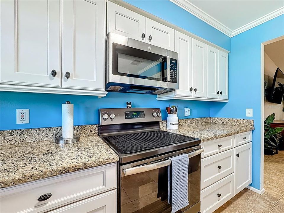 Activo con contrato: $412,000 (3 camas, 2 baños, 1460 Pies cuadrados)