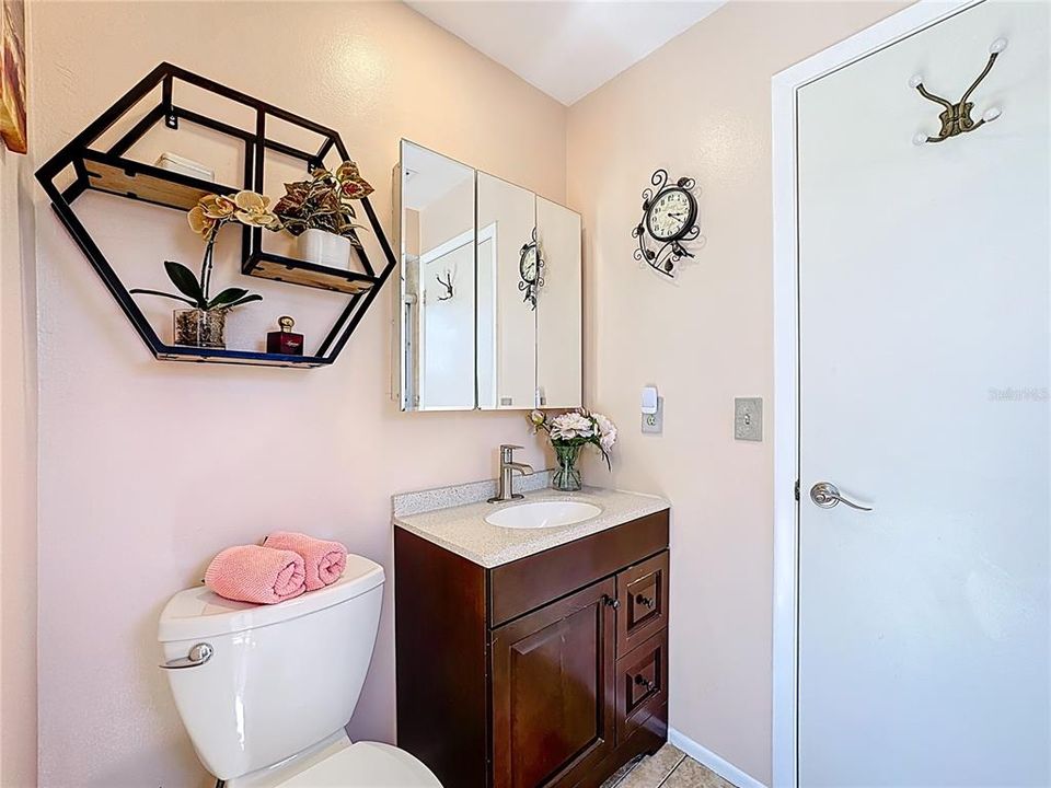 Activo con contrato: $412,000 (3 camas, 2 baños, 1460 Pies cuadrados)