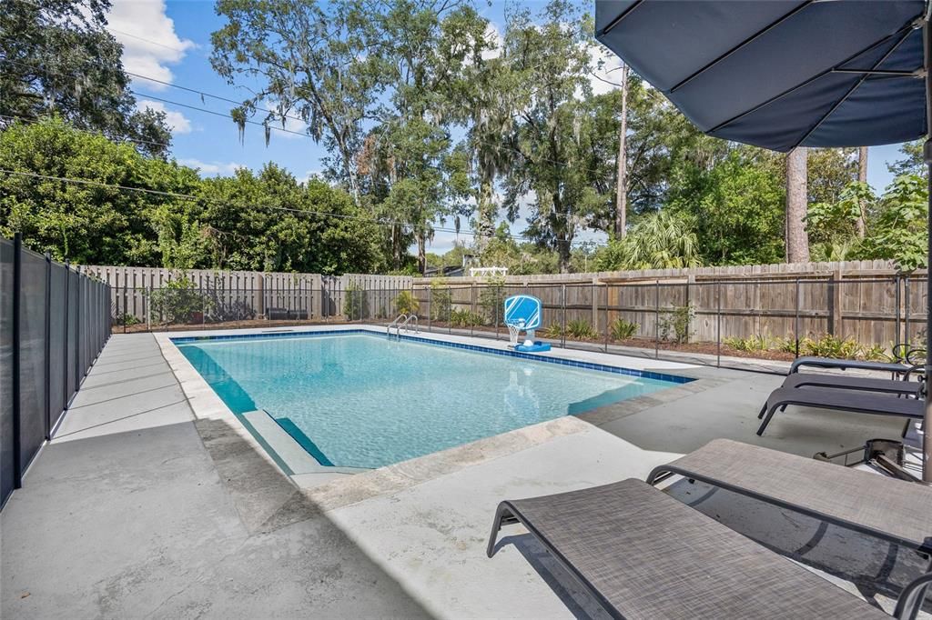 На продажу: $525,000 (5 спален, 2 ванн, 2398 Квадратных фут)