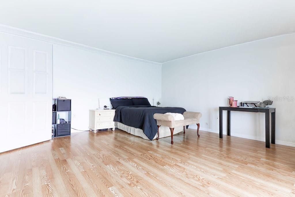 На продажу: $590,000 (5 спален, 3 ванн, 3219 Квадратных фут)